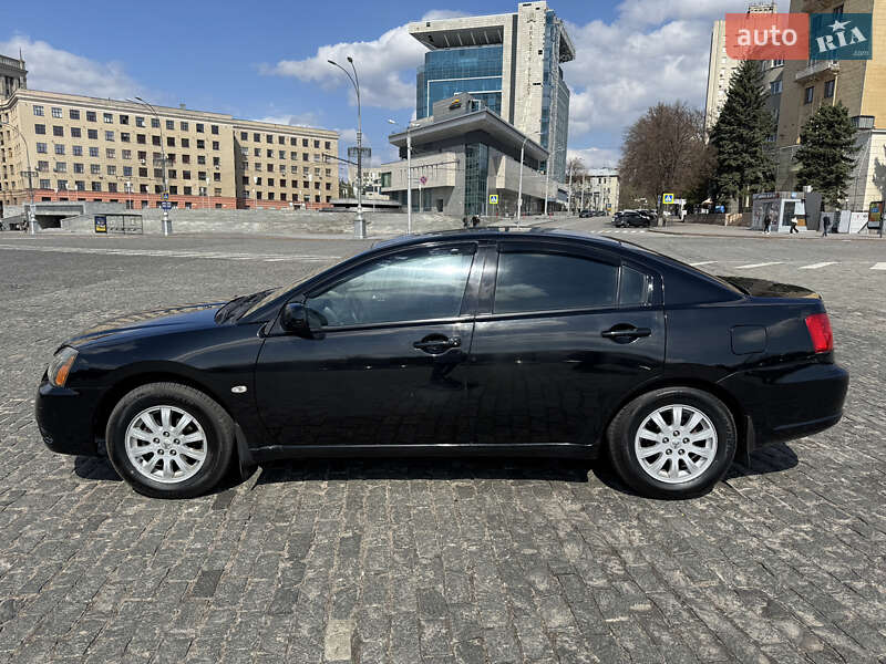 Седан Mitsubishi Galant 2008 в Пересічне