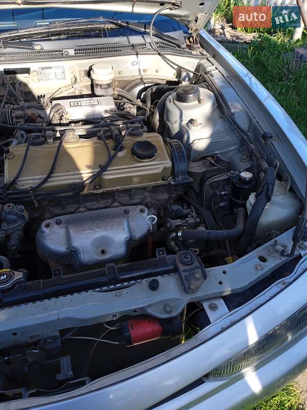 Ліфтбек Mitsubishi Galant 1993 в Іллінцях