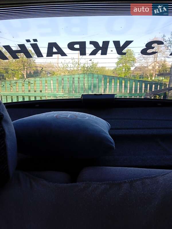 Ліфтбек Mitsubishi Galant 1993 в Іллінцях