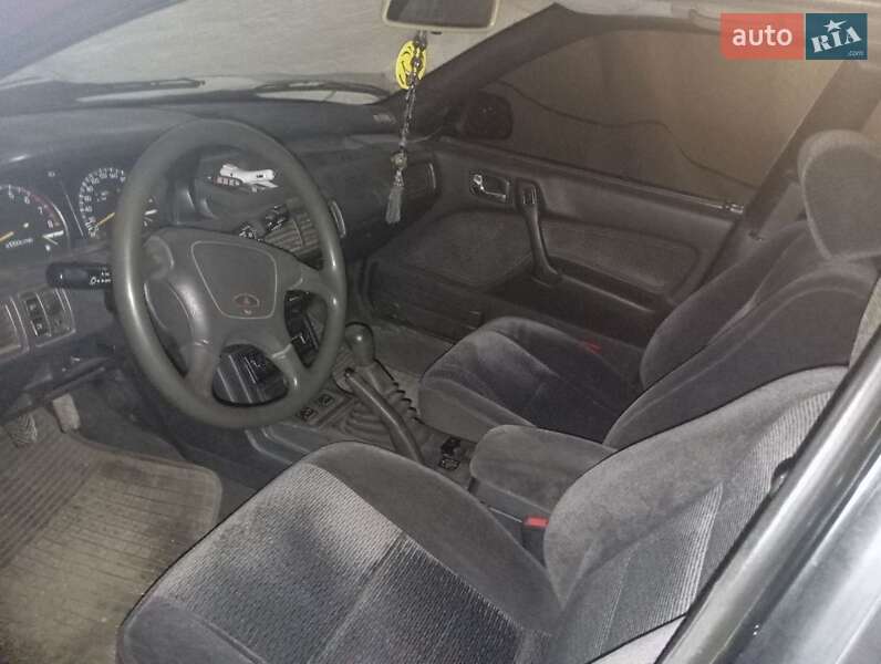 Ліфтбек Mitsubishi Galant 1992 в Кам'янському