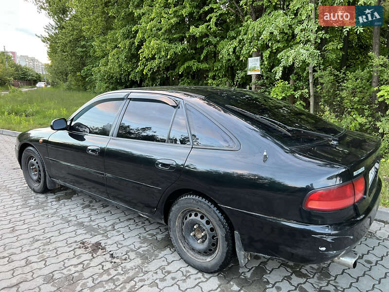 Лифтбек Mitsubishi Galant 1993 в Львове