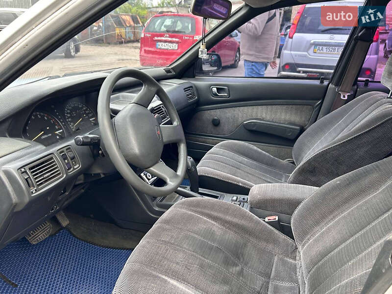 Седан Mitsubishi Galant 1990 в Києві