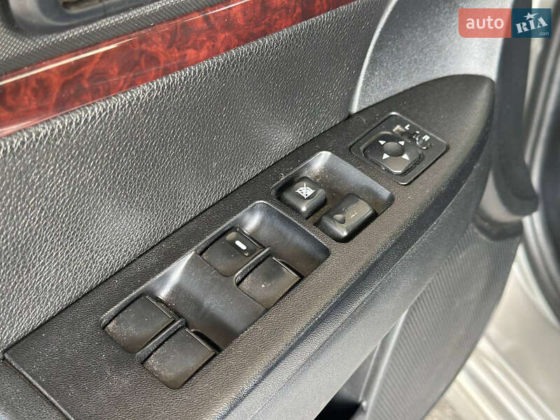 Седан Mitsubishi Galant 2008 в Днепре