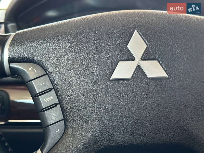 Седан Mitsubishi Galant 2008 в Днепре