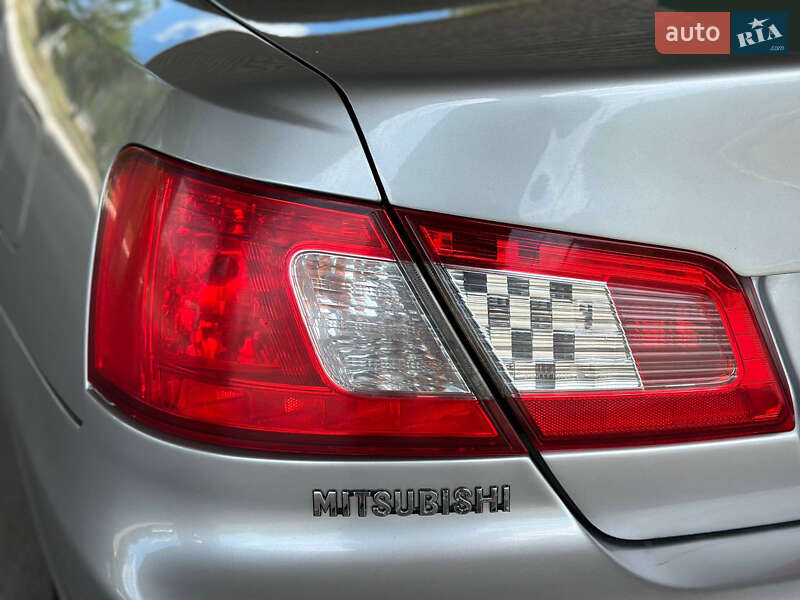 Седан Mitsubishi Galant 2008 в Днепре