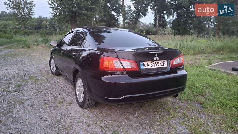 Седан Mitsubishi Galant 2008 в Киеве