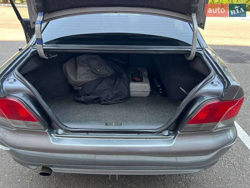 Седан Mitsubishi Galant 1998 в Одессе