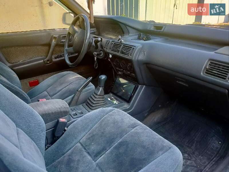 Седан Mitsubishi Galant 1988 в Одессе
