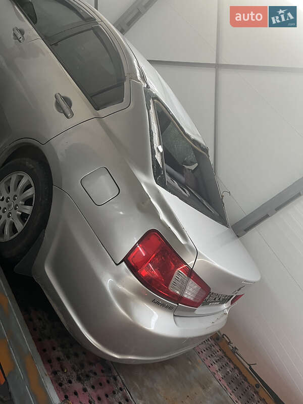 Седан Mitsubishi Galant 2008 в Львове