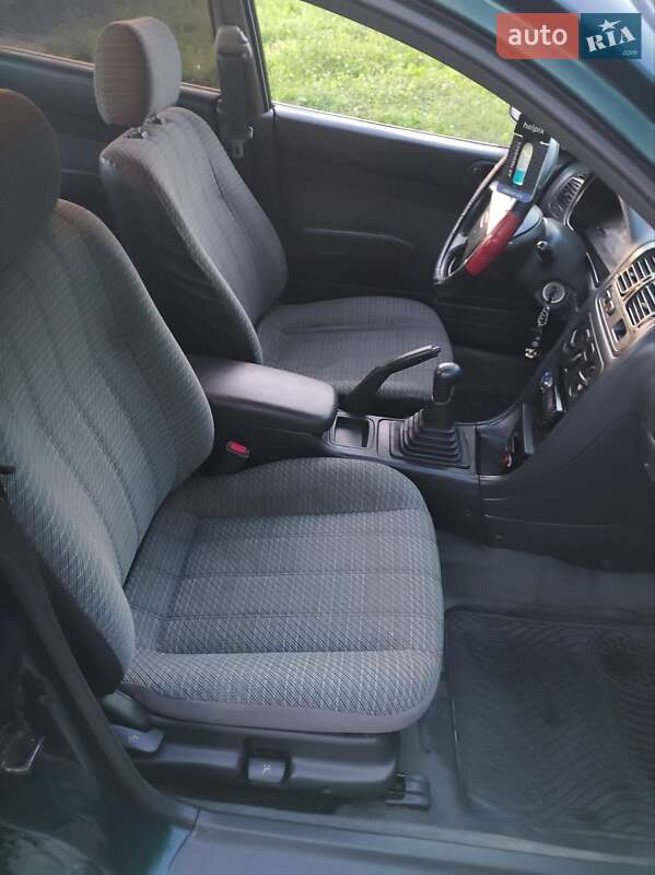 Седан Mitsubishi Galant 1996 в Хмельницькому