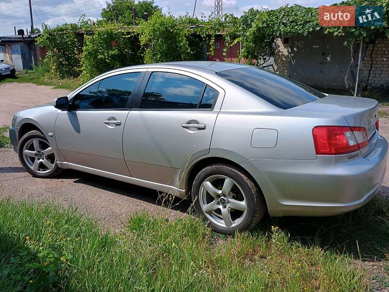 Седан Mitsubishi Galant 2009 в Александрие