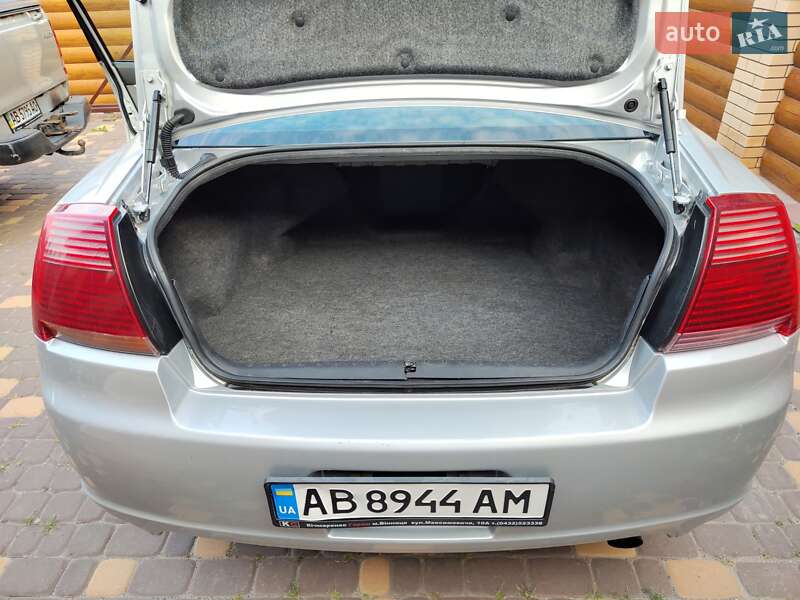Седан Mitsubishi Galant 2007 в Виннице