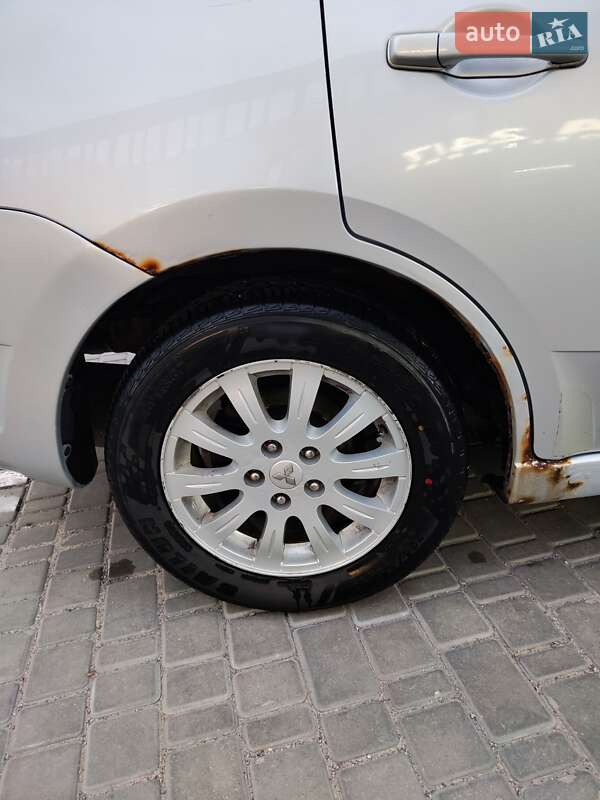 Седан Mitsubishi Galant 2007 в Виннице