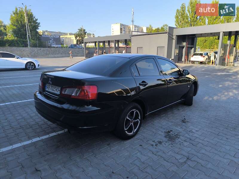 Седан Mitsubishi Galant 2008 в Виннице