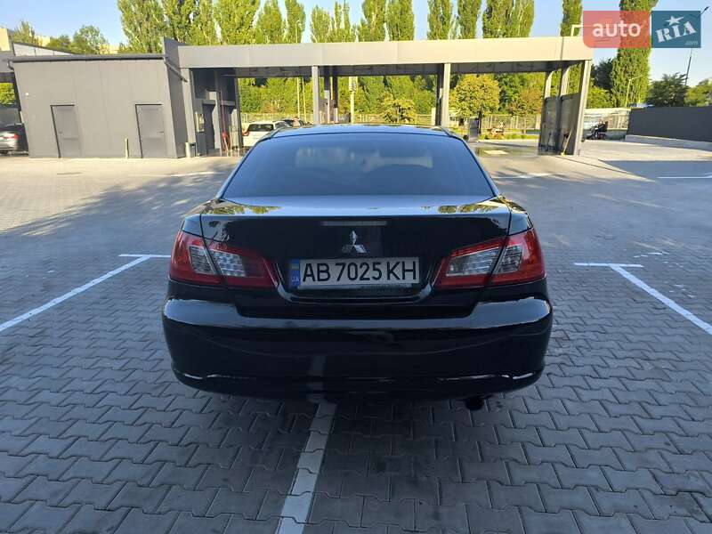 Седан Mitsubishi Galant 2008 в Виннице