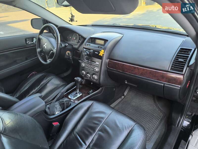 Седан Mitsubishi Galant 2008 в Виннице