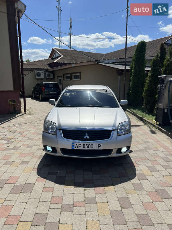 Седан Mitsubishi Galant 2008 в Ужгороде