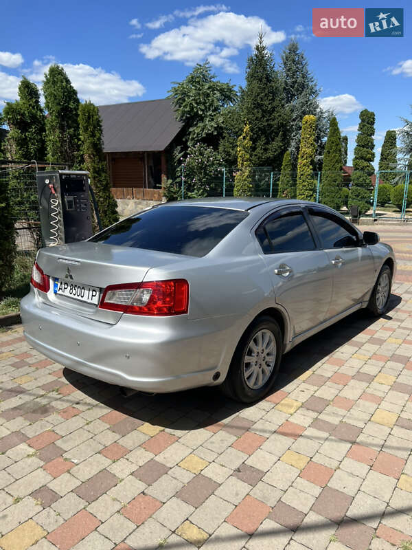 Седан Mitsubishi Galant 2008 в Ужгороде