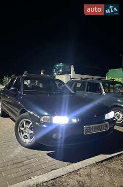 Седан Mitsubishi Galant 1993 в Измаиле