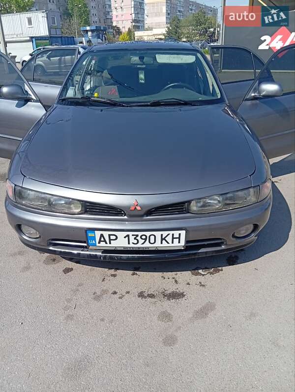 Седан Mitsubishi Galant 1993 в 