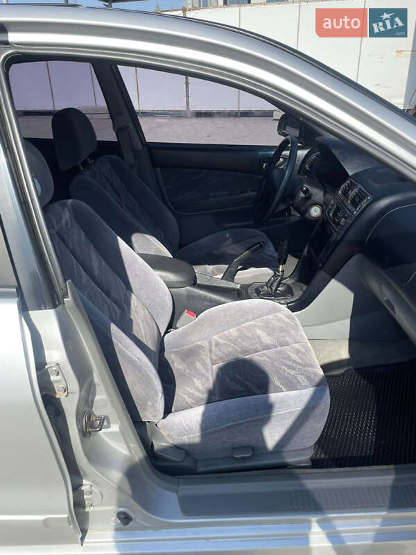 Седан Mitsubishi Galant 1999 в Тернополе