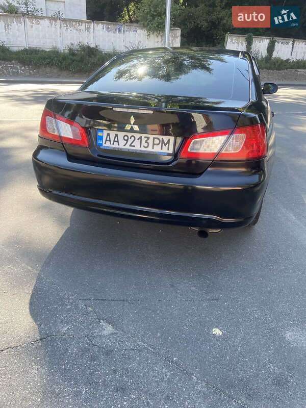 Седан Mitsubishi Galant 2009 в Киеве