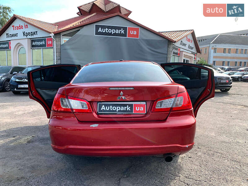 Седан Mitsubishi Galant 2012 в Виннице