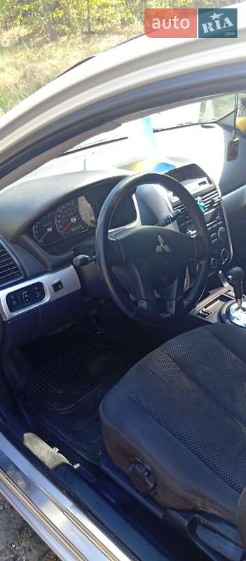 Седан Mitsubishi Galant 2007 в Ольшане