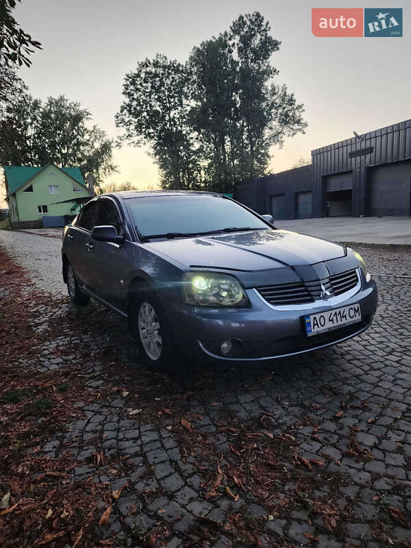 Седан Mitsubishi Galant 2008 в Тячеве