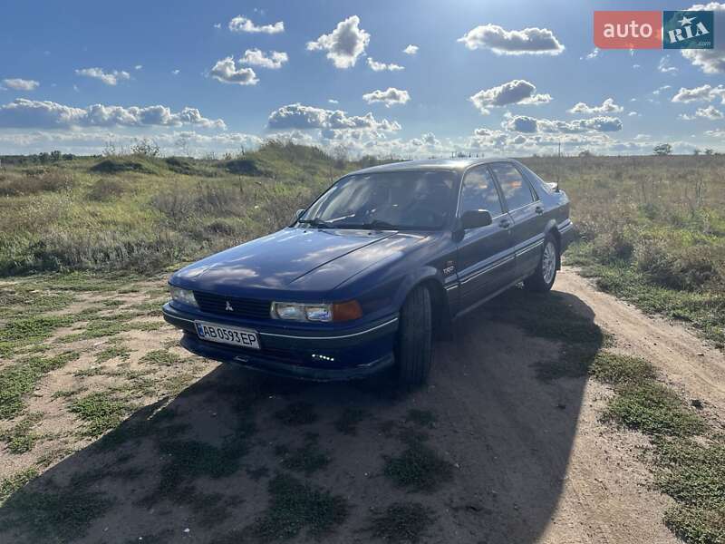 Лифтбек Mitsubishi Galant 1989 в Гайсине