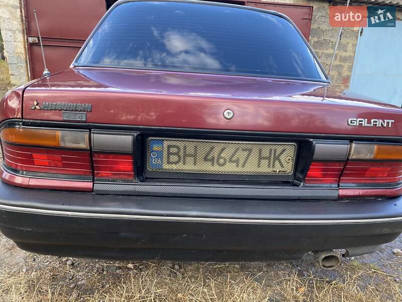 Седан Mitsubishi Galant 1989 в Подольске