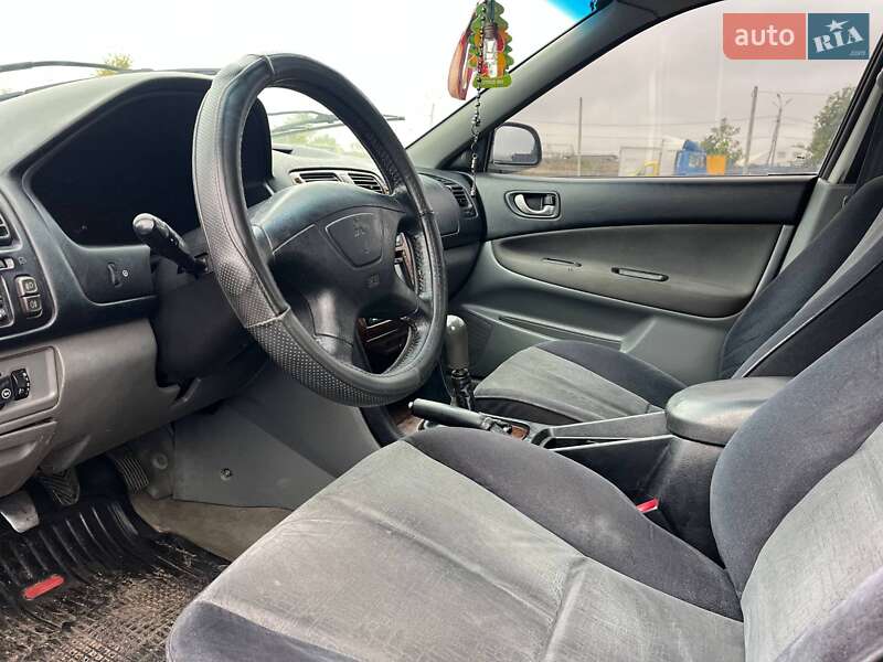 Седан Mitsubishi Galant 2000 в Белой Церкви