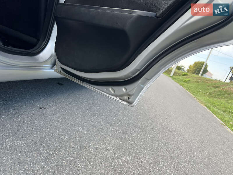 Седан Mitsubishi Galant 2008 в Киеве фото 45 Седан Mitsubishi Galant 2008 в Киеве