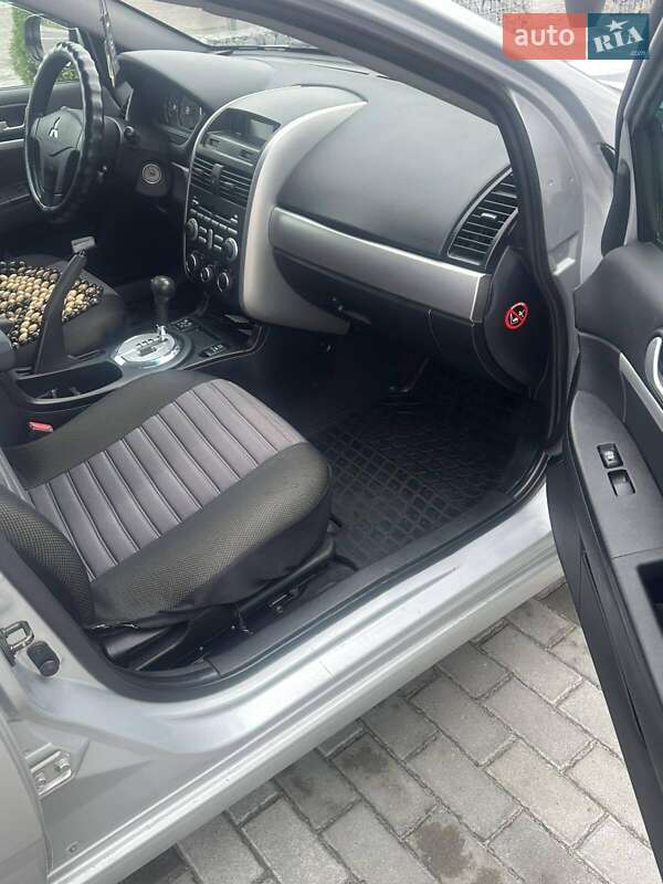 Седан Mitsubishi Galant 2006 в Львове