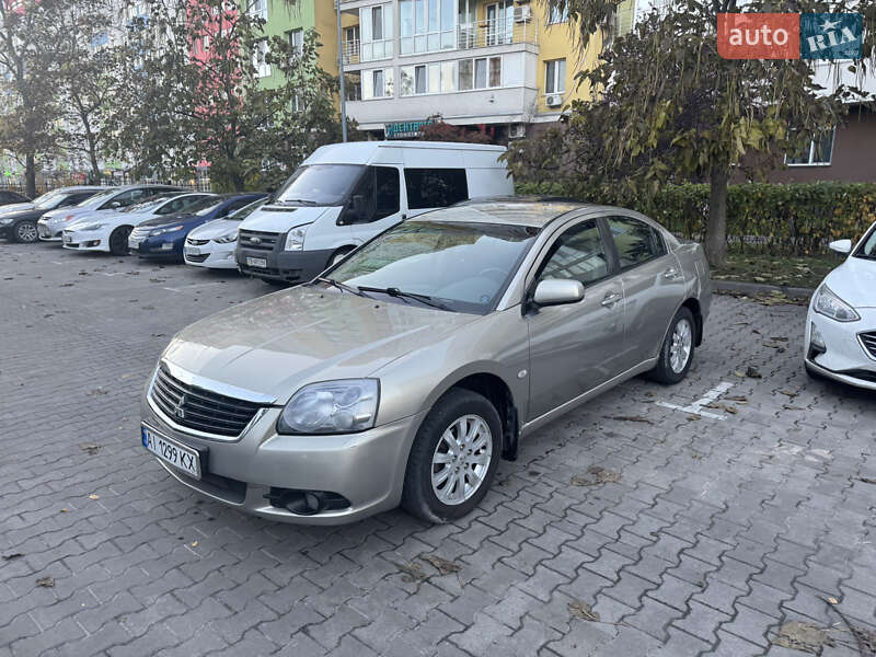 Седан Mitsubishi Galant 2009 в Киеве
