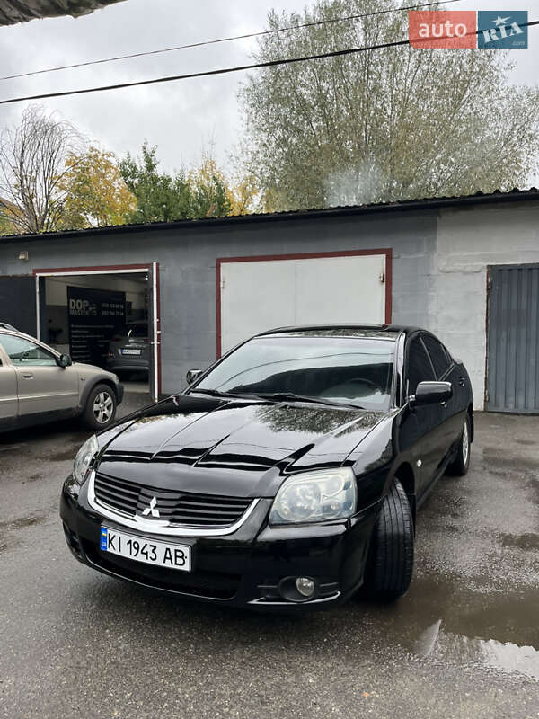 Седан Mitsubishi Galant 2009 в Киеве
