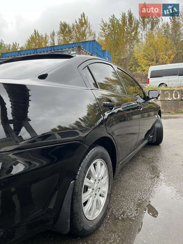 Седан Mitsubishi Galant 2009 в Киеве