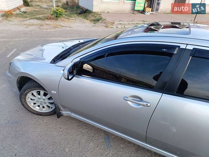 Седан Mitsubishi Galant 2008 в Киеве