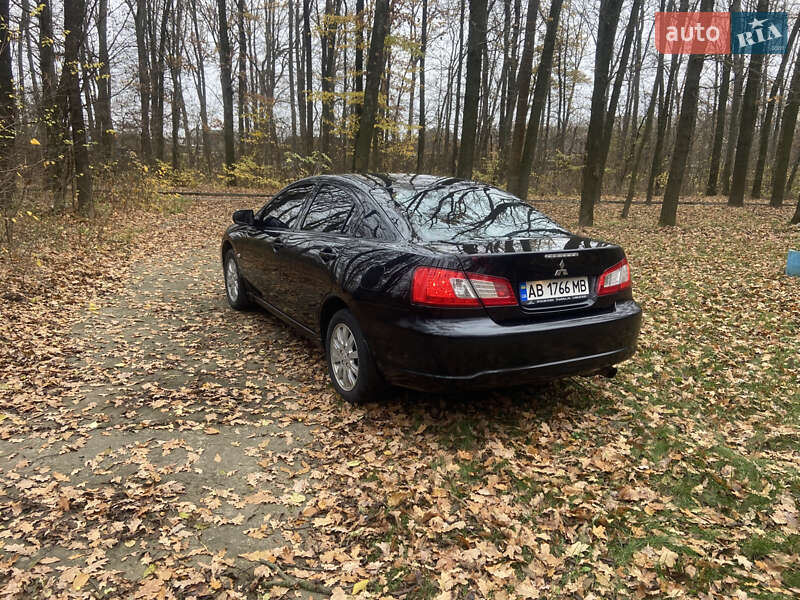 Седан Mitsubishi Galant 2009 в Ладижині