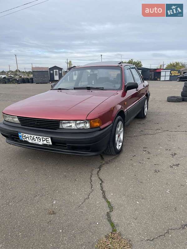 Седан Mitsubishi Galant 1988 в Одесі фото 3 Седан Mitsubishi Galant 1988 в Одесі