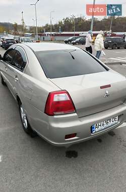 Седан Mitsubishi Galant 2006 в Каневе