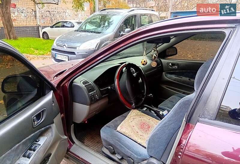 Седан Mitsubishi Galant 1997 в Одессе