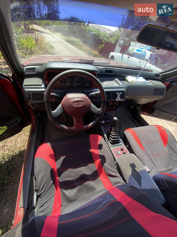 Седан Mitsubishi Galant 1989 в Кривому Розі