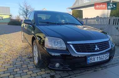 Седан Mitsubishi Galant 2008 в Снятині