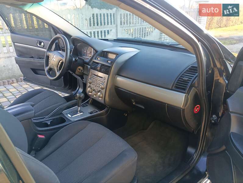 Седан Mitsubishi Galant 2008 в Снятині