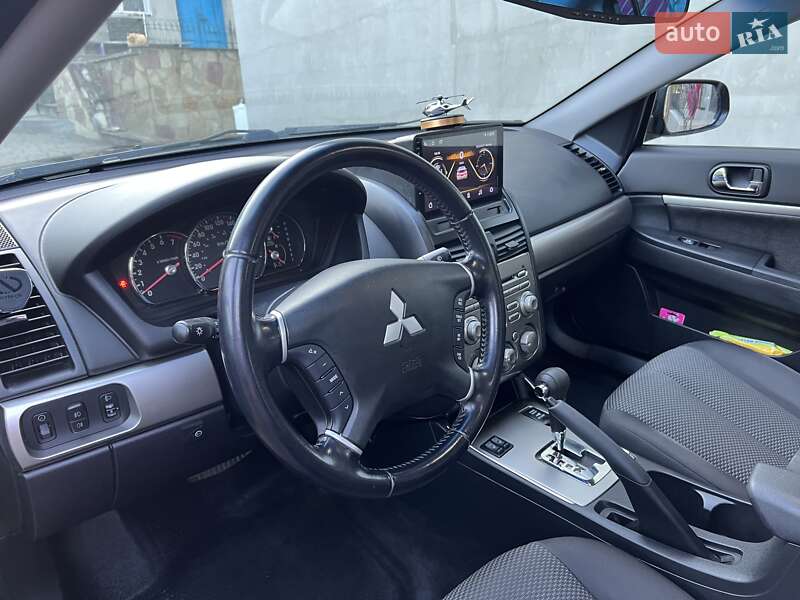 Седан Mitsubishi Galant 2008 в Хмельницком