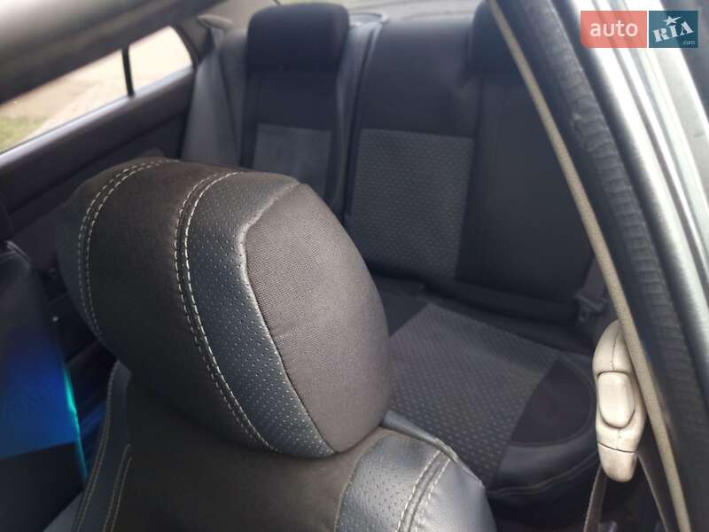 Седан Mitsubishi Galant 1993 в Чернівцях фото 3 Седан Mitsubishi Galant 1993 в Чернівцях