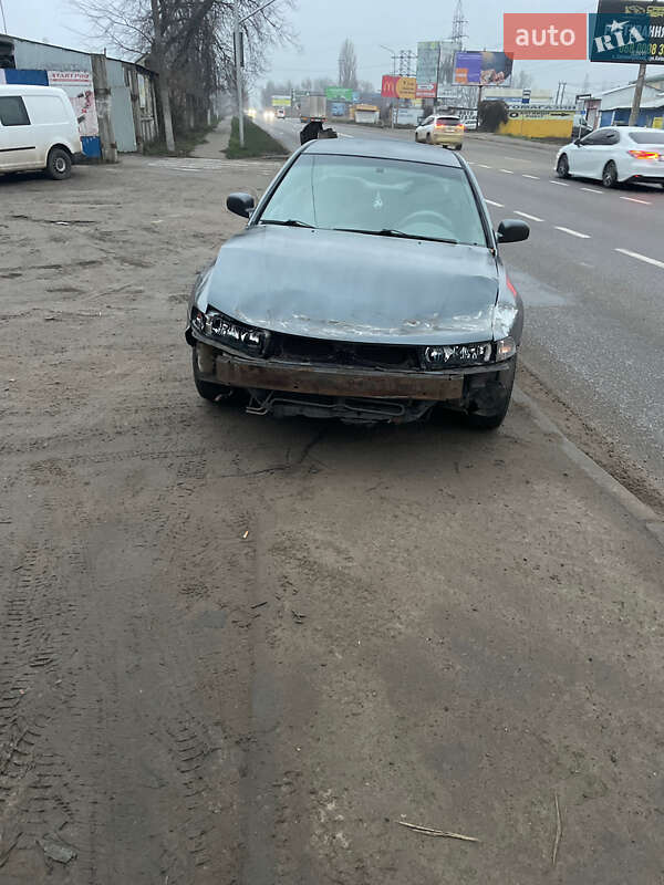 Mitsubishi Galant 2002