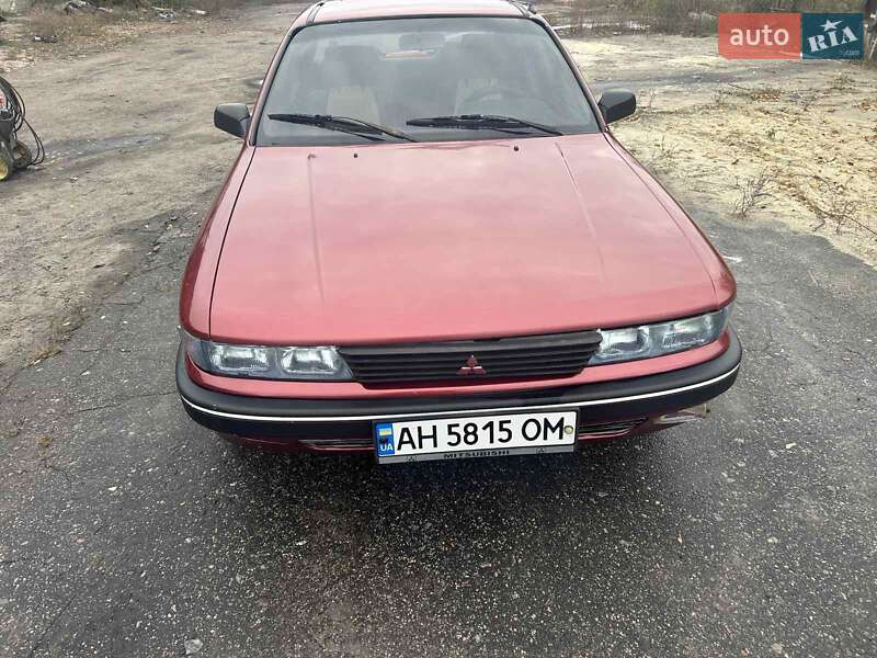 Седан Mitsubishi Galant 1988 в Краматорске