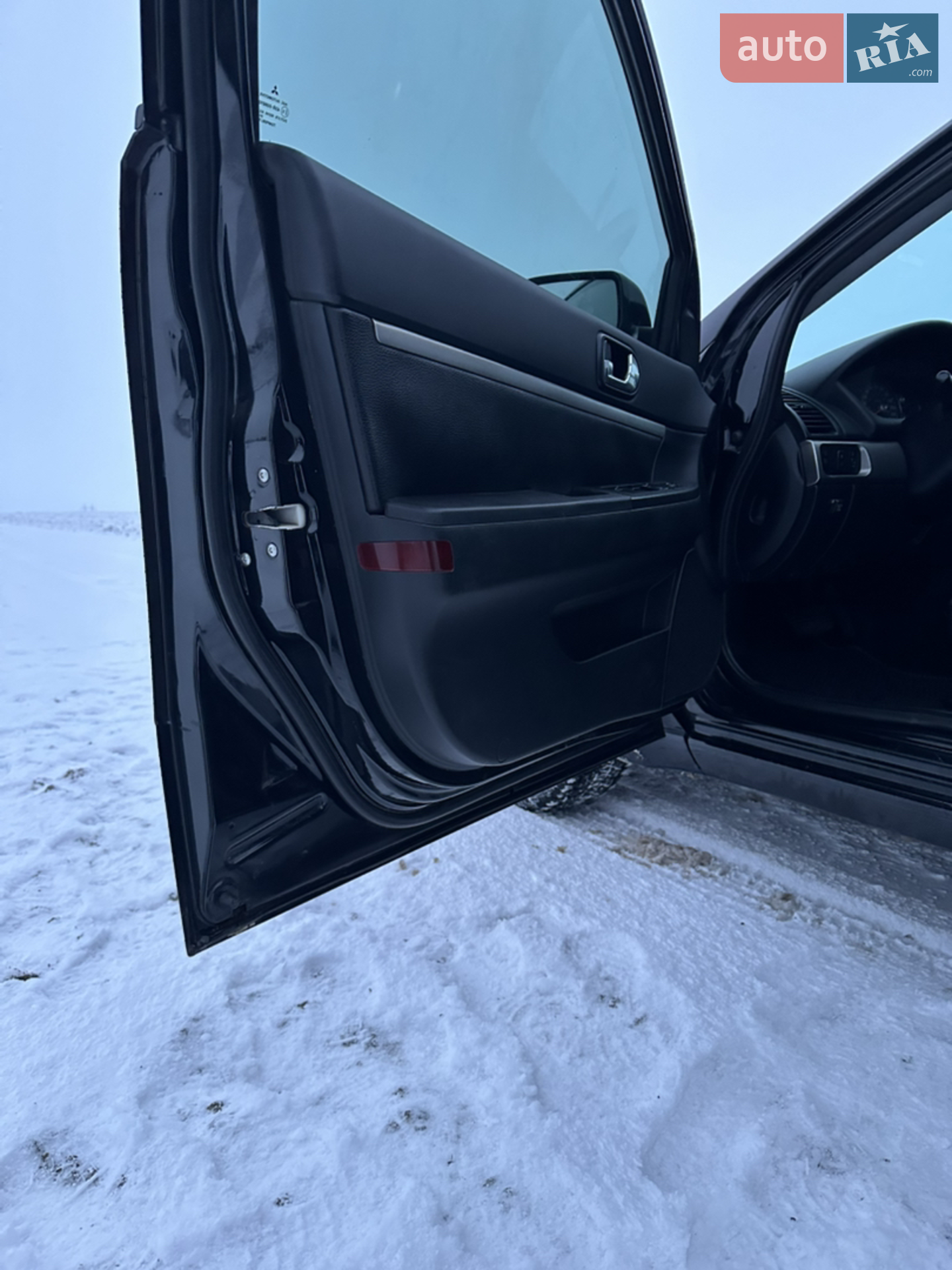 Mitsubishi Galant 2009 VIN 4MBSRDM1A9E706724 фото оголошення 32 з 34